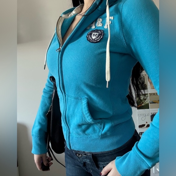2000s Abercrombie & Fitch zip up - Picture 2 of 5